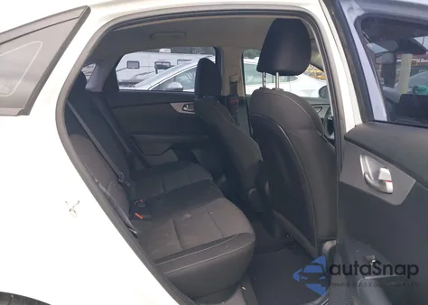 2022 Kia Forte Lxs z USA, uszkodzony, nr VIN 3KPF24AD9NE426152